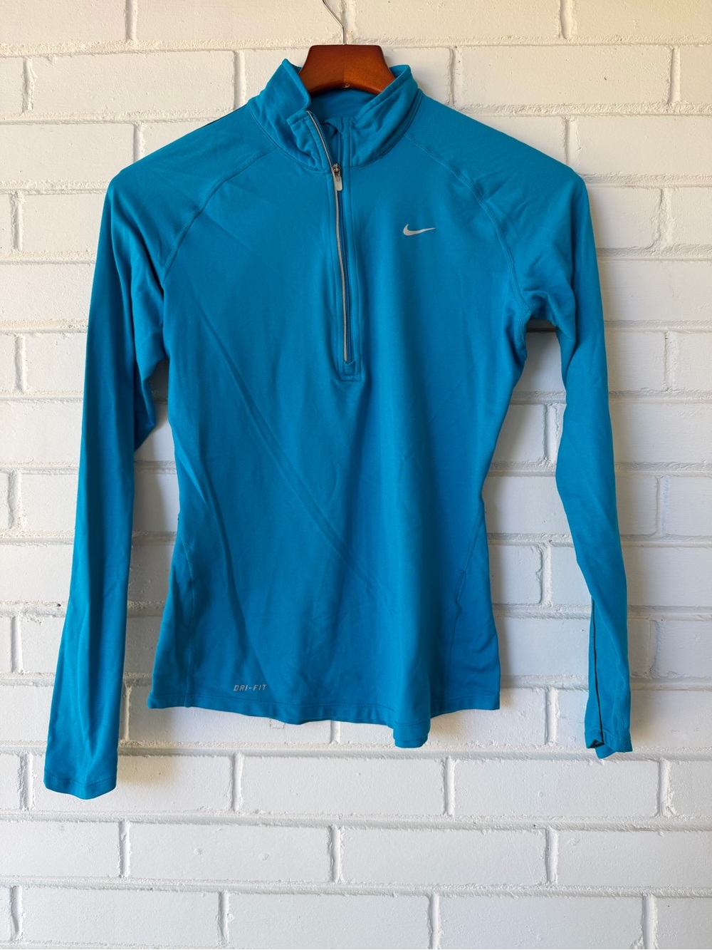 Nike Women's Dri-FIT Half-Zip / Quarter-Zip Running Pullover